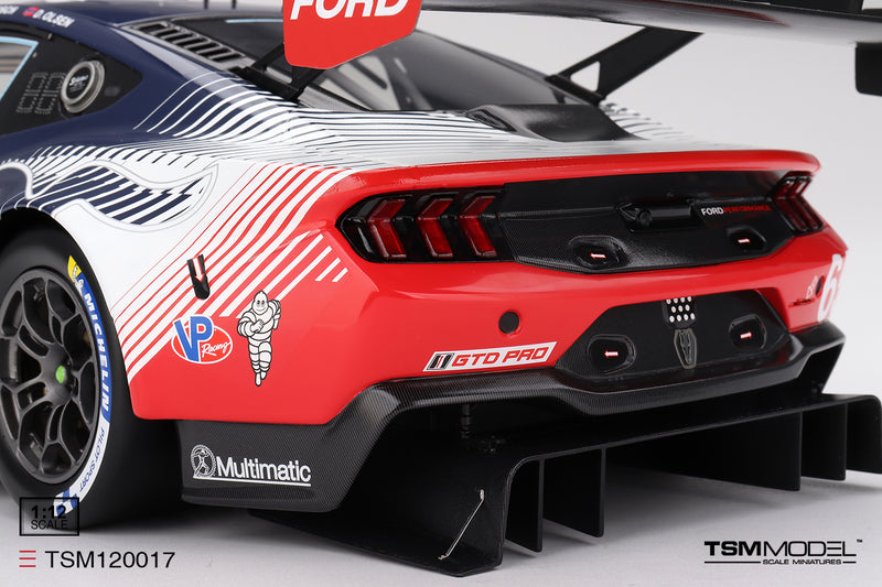 Chargez l'image dans la visionneuse de la galerie, Ford MUSTANG GT3 n°65 FORD MULTIMATIC MOTORSPORTS VAINQUEUR DE CLASSE DES 24 HEURES DE DAYTONA 2025 TSM Model 1:12
