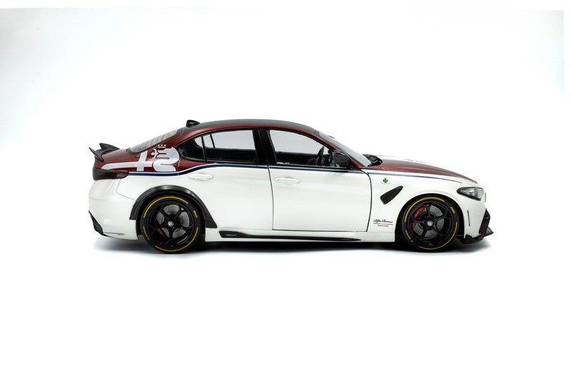 Load image into Gallery viewer, Alfa Romeo GIULIA GTA-M BIANCO I ROSSO WHITE 2023 SOLIDO 1:18
