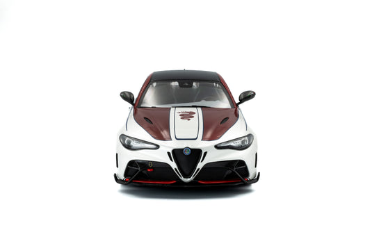 Alfa Romeo GIULIA GTA-M BIANCO I ROSSO WHITE 2023 SOLIDO 1:18
