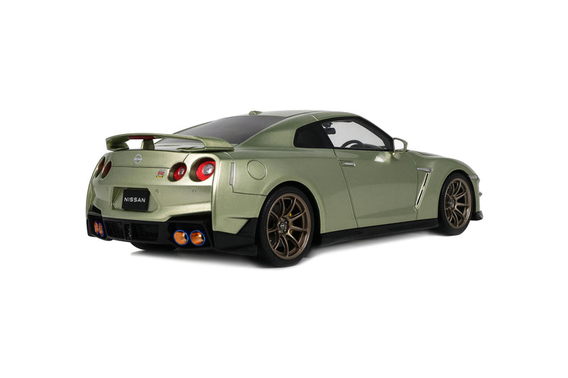 Load image into Gallery viewer, NISSAN GT-R (R35) PREMIUM EDITION T-SPEC MILLENNIUM JADE 2024 GT SPIRIT 1:18
