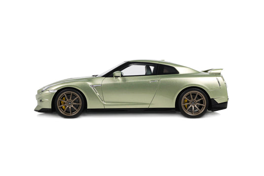 NISSAN GT-R (R35) PREMIUM EDITION T-SPEC MILLENNIUM JADE 2024 GT SPIRIT 1:18