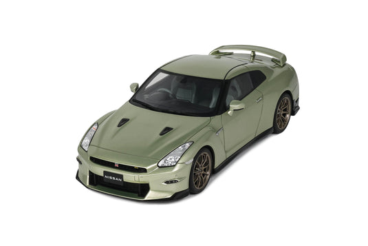 NISSAN GT-R (R35) PREMIUM EDITION T-SPEC MILLENNIUM JADE 2024 GT SPIRIT 1:18