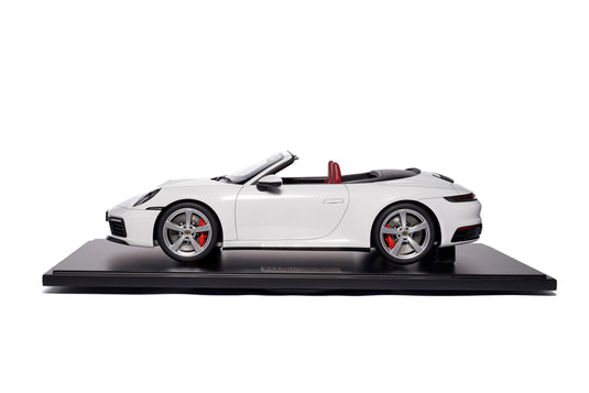Porsche 911 (992) CARRERA 4S Cabriolet 2020 BLANC (ÉDITION LIMITÉE 25 pièces) HC MODELS 1:8