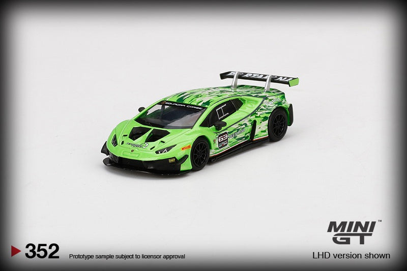 Chargez l&#39;image dans la visionneuse de la galerie, Lamborghini HURACAN GT3 EVO PRESENTATION MINI GT 1:64
