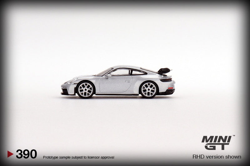 Laad de afbeelding in de Gallery-viewer, Porsche 911 (992) GT3 GT MINI GT 1:64
