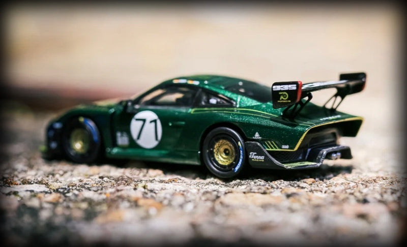 Laad de afbeelding in de Gallery-viewer, Porsche 935 Nr.71 Tenner Racing Green MINICHAMPS 1:64
