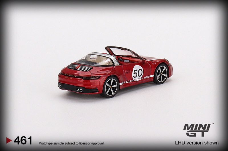 Laad de afbeelding in de Gallery-viewer, Porsche 911 Targa 4S Heritage design Nr.50 MINI GT 1:64
