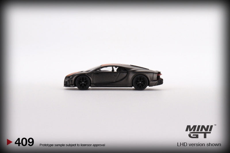Load image into Gallery viewer, Bugatti CHIRON SUPER SPORT 300+ WORLD RECORD 304.773 mph MINI GT 1:64
