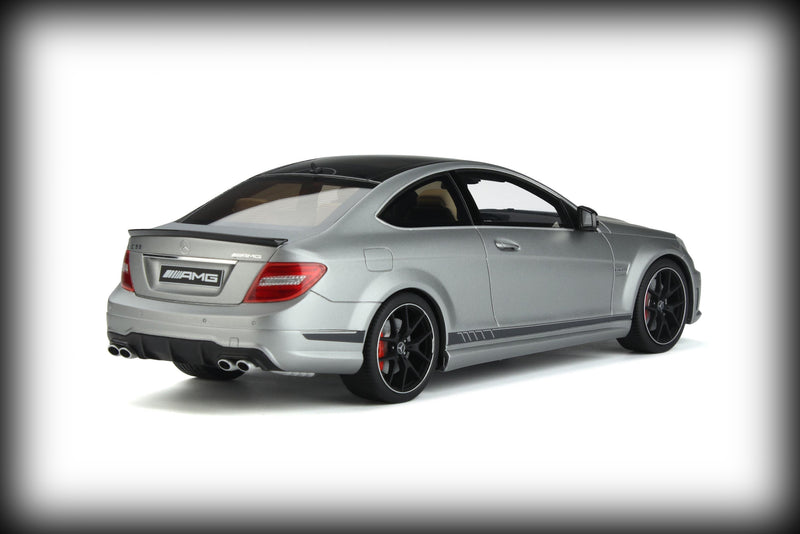 Laad de afbeelding in de Gallery-viewer, &lt;tc&gt;Mercedes Benz C63 AMG EDITION 507 2013 GT SPIRIT 1:18&lt;/tc&gt;
