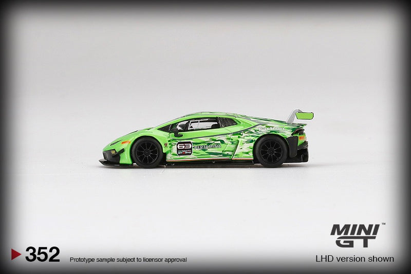 Chargez l&#39;image dans la visionneuse de la galerie, Lamborghini HURACAN GT3 EVO PRESENTATION MINI GT 1:64
