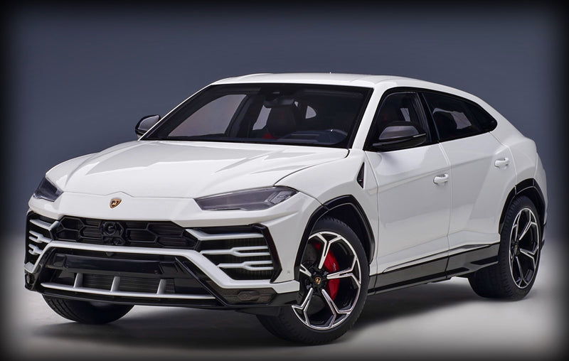 Laad de afbeelding in de Gallery-viewer, Lamborghini URUS 2018 AUTOart 1:18 (6793489678441)
