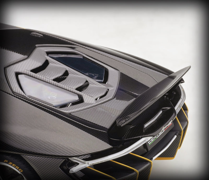 Chargez l&#39;image dans la visionneuse de la galerie, Lamborghini CENTENARIO 2016 Carbon AUTOart 1:18 (6782837522537)
