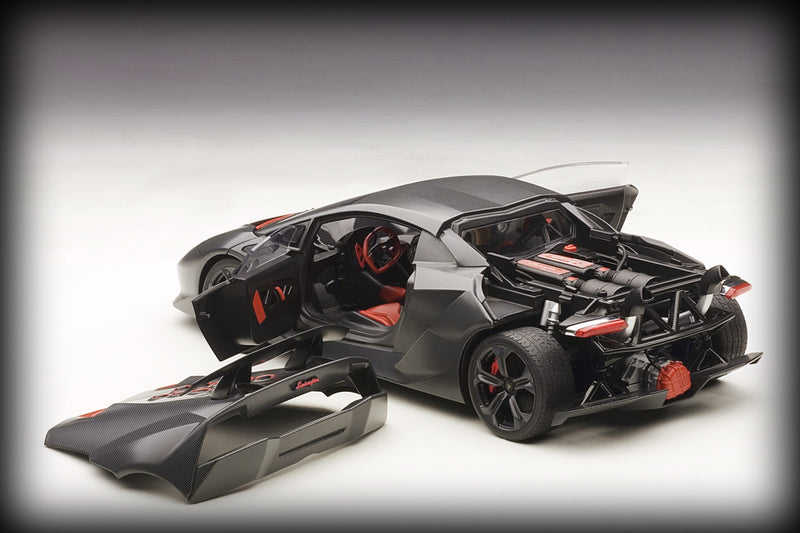 Chargez l&#39;image dans la visionneuse de la galerie, Lamborghini SESTO ELEMENTO 2010 AUTOart 1:18 (6782713299049)
