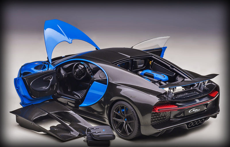 Chargez l&#39;image dans la visionneuse de la galerie, Bugatti CHIRON SPORT 2019 AUTOart 1:18 (6789902827625)
