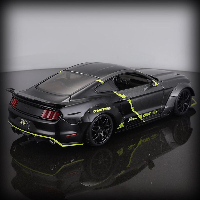 Chargez l&#39;image dans la visionneuse de la galerie, &lt;transcy&gt;Ford Mustang GT 2015 MAISTO 1:18&lt;/transcy&gt;
