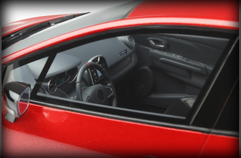 Chargez l&#39;image dans la visionneuse de la galerie, &lt;transcy&gt;Renault Clio 4 RS Trophy 220 EDC OTTOmobile 1:18&lt;/transcy&gt;
