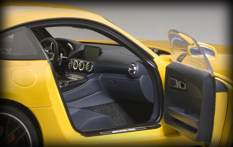 Chargez l&#39;image dans la visionneuse de la galerie, &lt;transcy&gt;Mercedes BENZ AMG GT-S 2015 AUTOart 1:18&lt;/transcy&gt;
