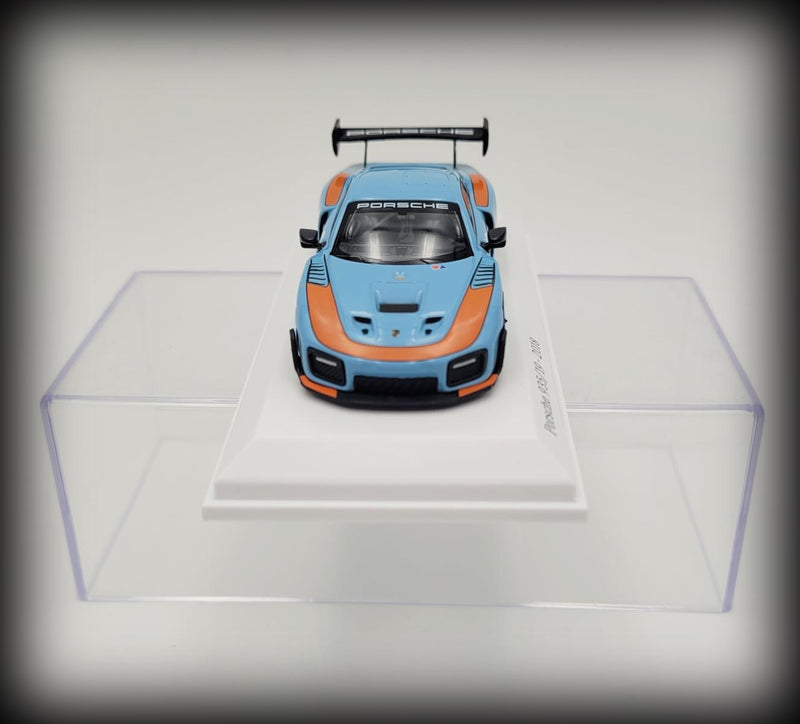 Chargez l&#39;image dans la visionneuse de la galerie, Porsche 935 Gulf Design MINICHAMPS 1:64
