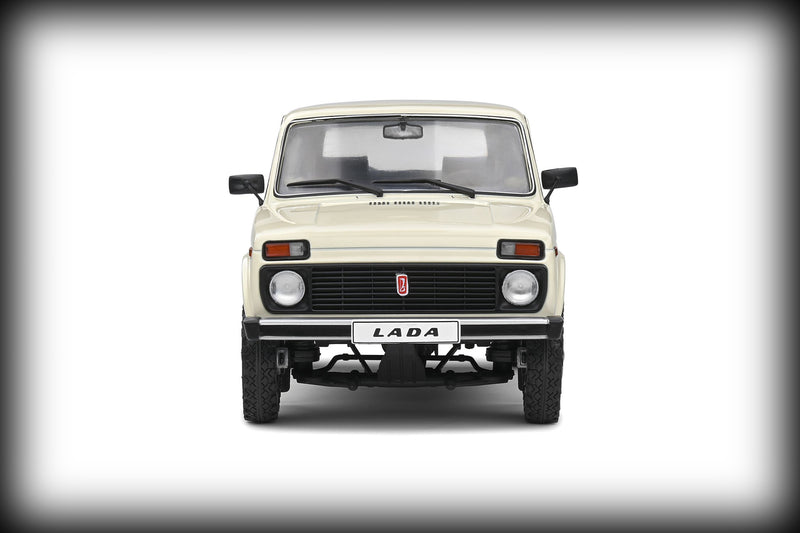 Chargez l&#39;image dans la visionneuse de la galerie, &lt;tc&gt;Lada NIVA Cream White 1980 SOLIDO 1:18&lt;/tc&gt;
