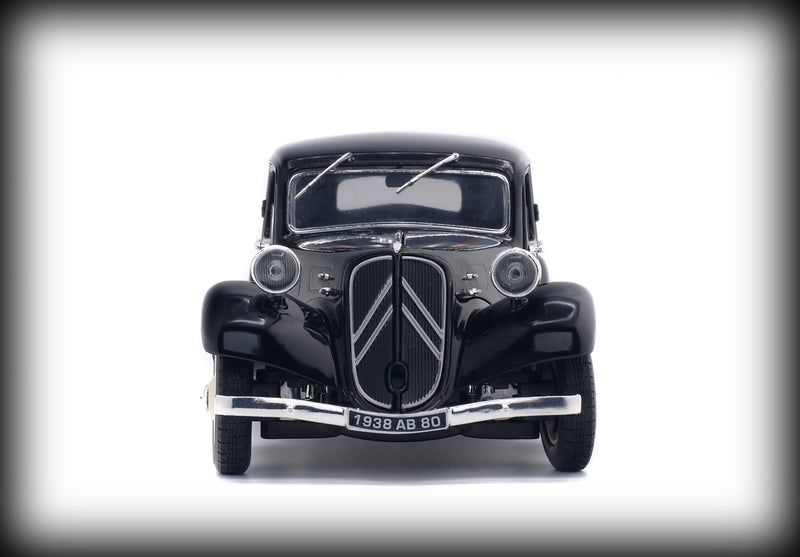 Laad de afbeelding in de Gallery-viewer, &lt;tc&gt;Citroën Traction 7 1937 SOLIDO 1:1835/255&lt;/tc&gt;
