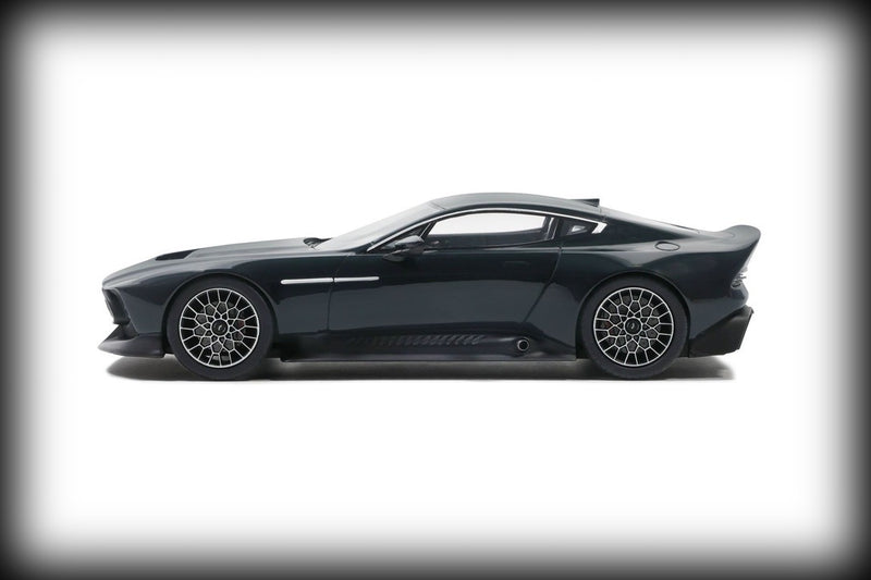 Laad de afbeelding in de Gallery-viewer, Aston MARTIN 2021 GT SPIRIT 1:18
