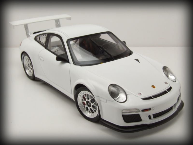 Chargez l&#39;image dans la visionneuse de la galerie, Porsche 911 GT3 Cup Street version WELLY 1:18
