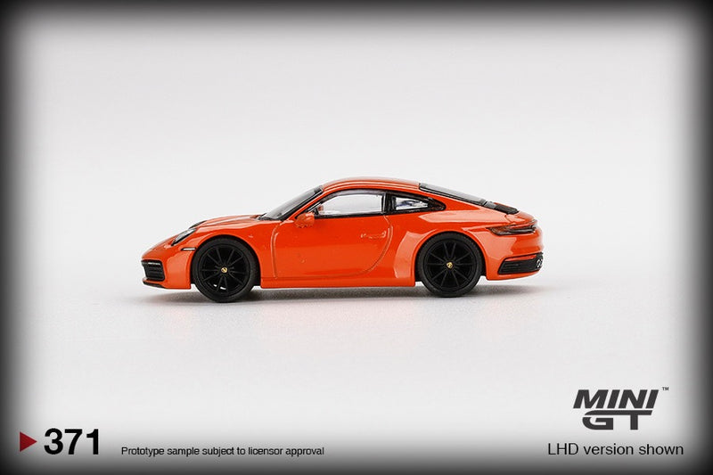 Chargez l&#39;image dans la visionneuse de la galerie, Porsche 911 (992) CARRERA 4S MINI GT 1:64
