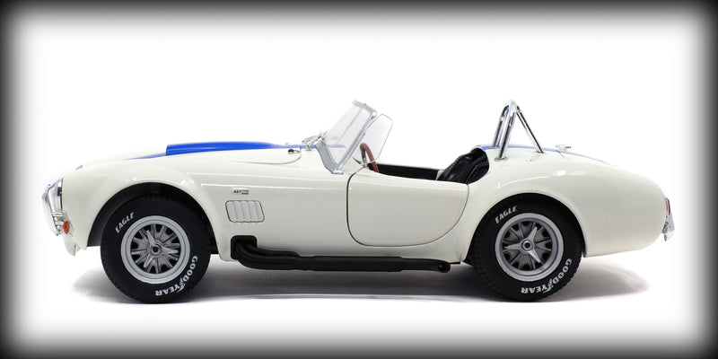 Chargez l&#39;image dans la visionneuse de la galerie, &lt;transcy&gt;Shelby Cobra 427 S/C Wimbledon White 1965 SOLIDO 1:18&lt;/transcy&gt;
