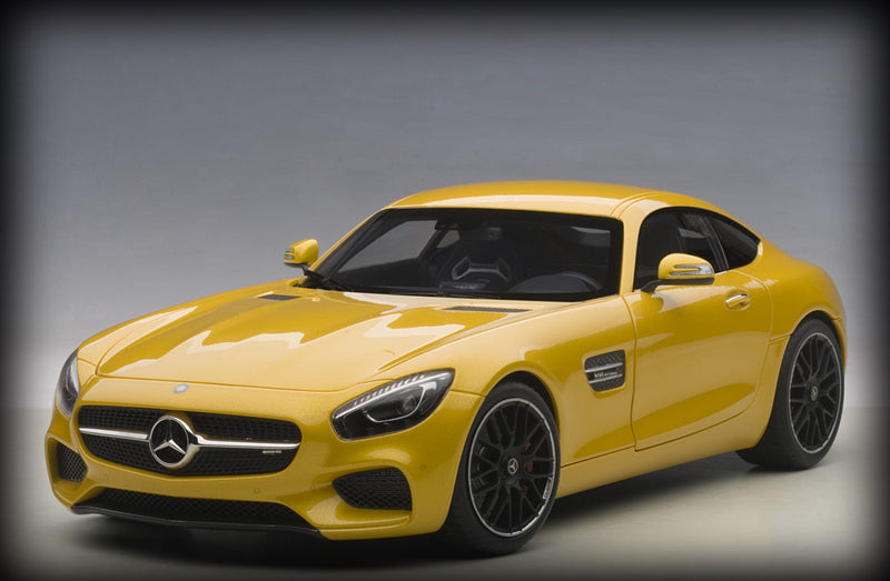 Laad de afbeelding in de Gallery-viewer, &lt;transcy&gt;Mercedes BENZ AMG GT-S 2015 AUTOart 1:18&lt;/transcy&gt;
