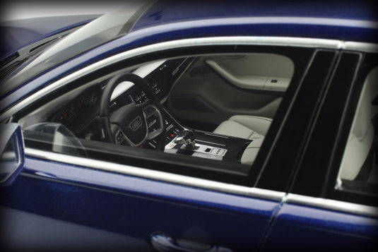 <transcy>Audi S8 (D5) Navarra Blue 2020 GT SPIRIT 1:18</transcy>