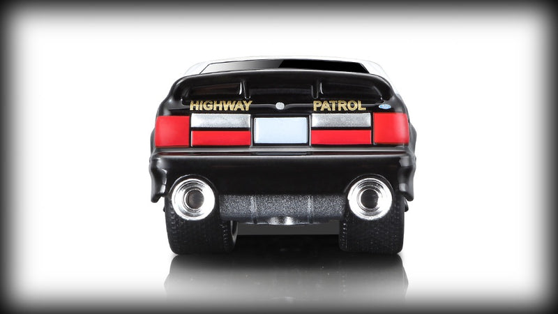Chargez l&#39;image dans la visionneuse de la galerie, Ford MUSTANG SVT COBRA &#39;HIGHWAY PATROL&#39; 1993 Nr.06 MAISTO 1:64 (6832978165865)
