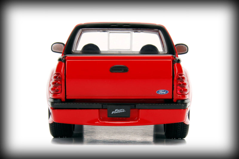 Load image into Gallery viewer,  Brian&#39;s Ford F-150 SVT Lightning JADA 1:24
