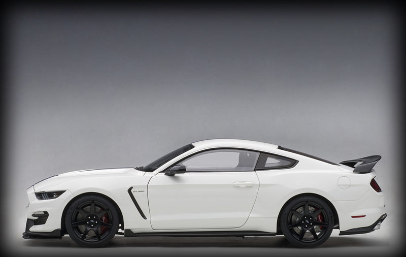 Chargez l&#39;image dans la visionneuse de la galerie, &lt;transcy&gt;Ford MUSTANG SHELBY GT350R AUTOart 1:18&lt;/transcy&gt;
