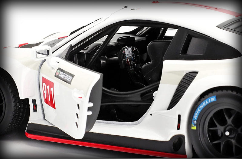 Laad de afbeelding in de Gallery-viewer, Porsche 911 RSR GT Nr.911 BBURAGO 1:24 (6801687642217)
