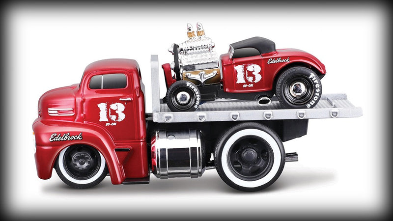 Load image into Gallery viewer, Ford COE FLATBED 1950 + FORD ROADSTER 1932 Nr.08 MAISTO 1:64
