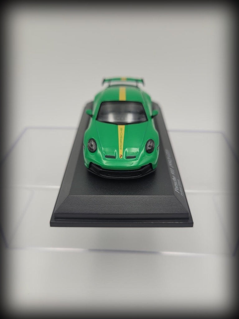 Chargez l&#39;image dans la visionneuse de la galerie, Porsche 911 (992) GT3 2021 MINICHAMPS 1:64
