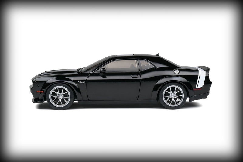 Chargez l&#39;image dans la visionneuse de la galerie, Dodge CHALLENGER SRT WIDEBODY 2023 SOLIDO 1:18
