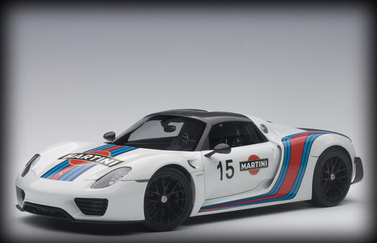 Porsche 918 SPYDER Nr.15 (MARTINI) AUTOart 1:18 (6814112252009)