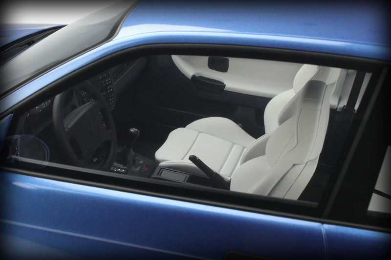 Chargez l&#39;image dans la visionneuse de la galerie, &lt;tc&gt;BMW M3 (E36) 3.2L Coupe 1995 GT SPIRIT 1:8&lt;/tc&gt;
