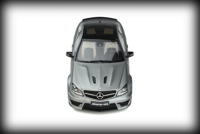 Laad de afbeelding in de Gallery-viewer, &lt;tc&gt;Mercedes Benz C63 AMG EDITION 507 2013 GT SPIRIT 1:18&lt;/tc&gt;
