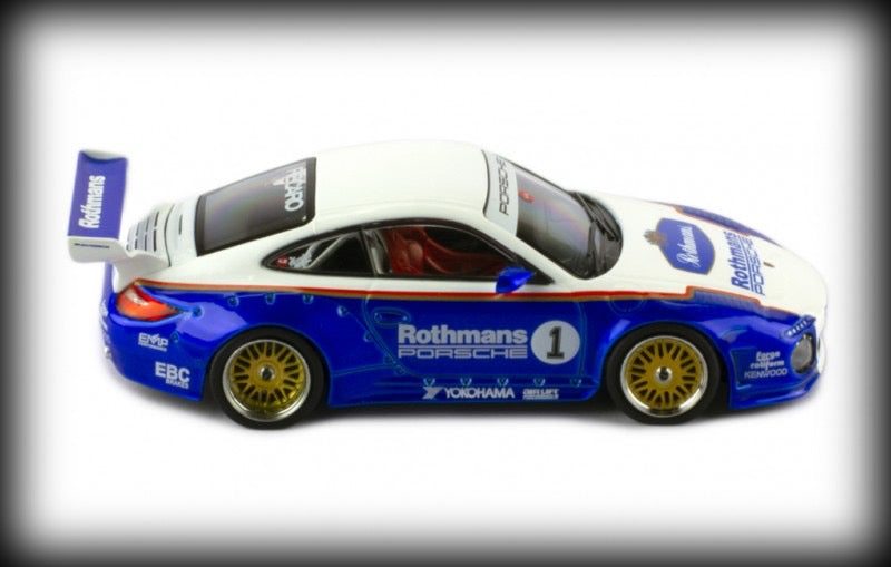 Chargez l&#39;image dans la visionneuse de la galerie, Porsche OLD AND NEW 997 ROTHMANS-PORSCHE BASIS 911 (997) Nr.1 IXO 1:43
