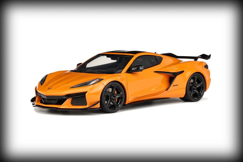 Load image into Gallery viewer, Chevrolet CORVETTE C8 Z06 2022 GT SPIRIT 1:18
