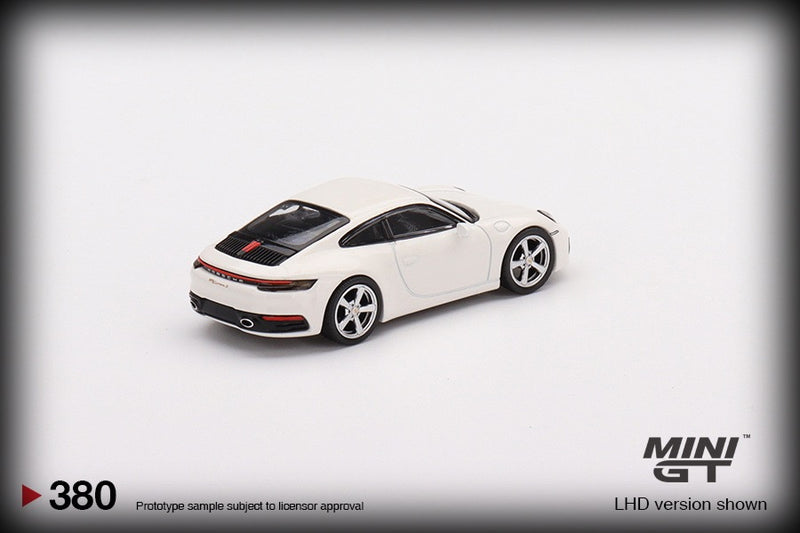 Laad de afbeelding in de Gallery-viewer, Porsche 911 (992) CARRERA S MINI GT 1:64
