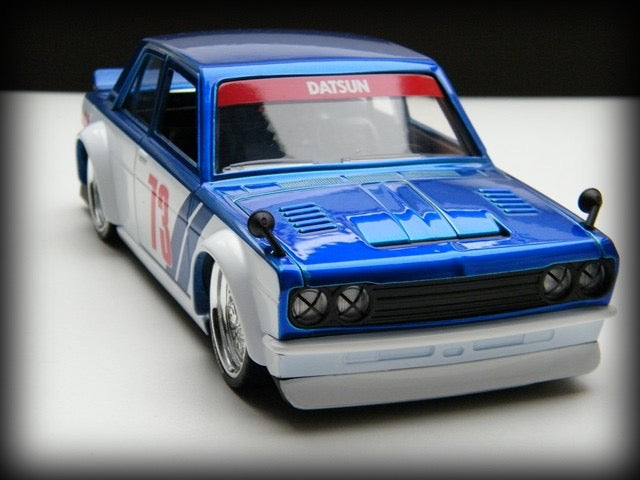 Laad de afbeelding in de Gallery-viewer, &lt;tc&gt;Datsun 510 1973 JADA 1:24&lt;/tc&gt;
