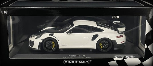 <tc>Porsche 911 (991.2) GT2 RS 2018 MINICHAMPS 1:18</tc>