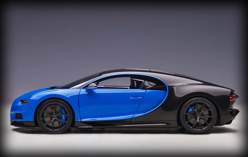 Chargez l&#39;image dans la visionneuse de la galerie, Bugatti CHIRON SPORT 2019 AUTOart 1:18 (6789902827625)
