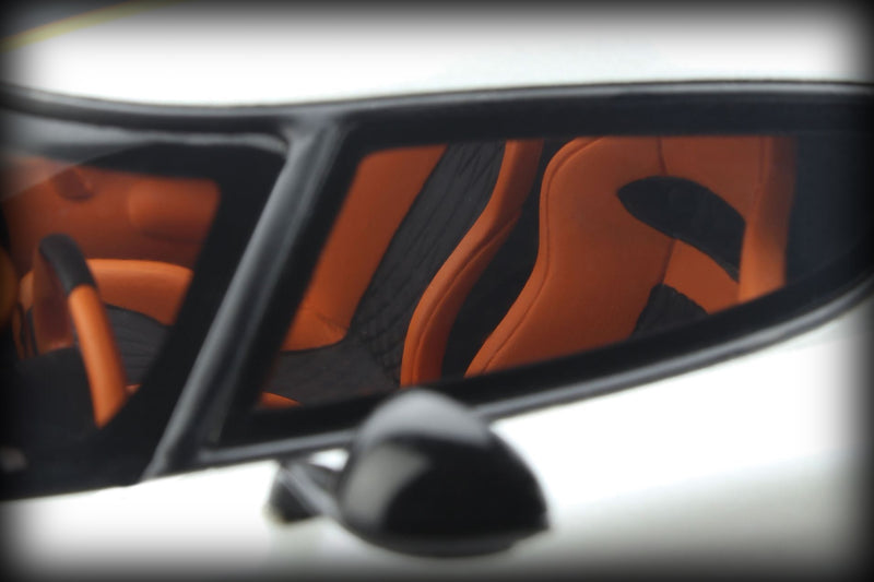 Chargez l&#39;image dans la visionneuse de la galerie, Koenigsegg REGERA 2018 GT SPIRIT 1:18
