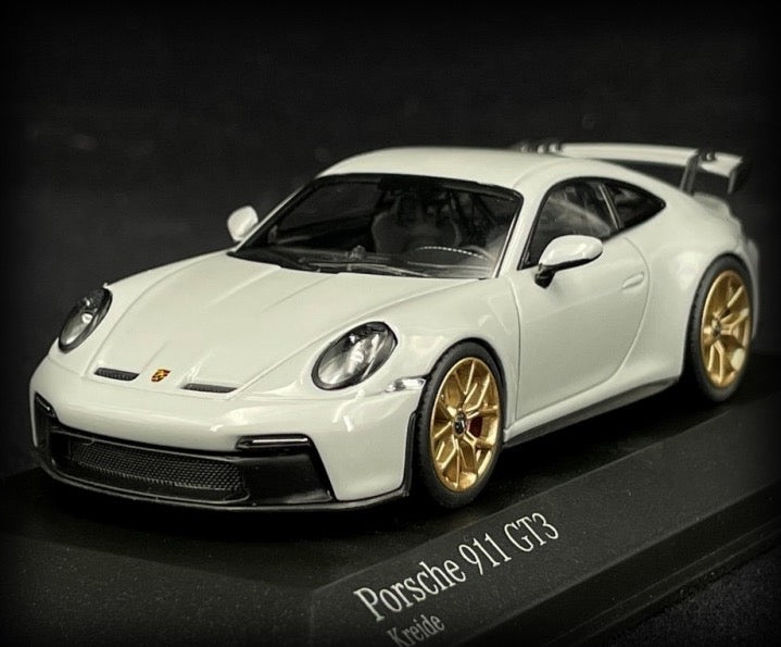 Chargez l&#39;image dans la visionneuse de la galerie, Porsche 911 (992) GT3 2020 MINICHAMPS 1:43 (6802157633641)
