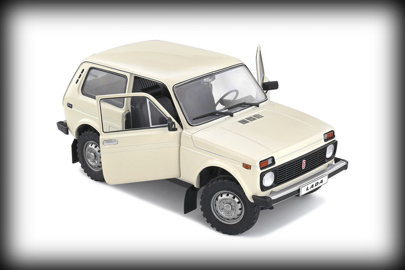 Chargez l&#39;image dans la visionneuse de la galerie, &lt;tc&gt;Lada NIVA Cream White 1980 SOLIDO 1:18&lt;/tc&gt;
