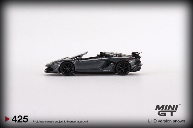 Chargez l&#39;image dans la visionneuse de la galerie, Lamborghini AVENTADOR SVJ ROADSTER MINI GT 1:64
